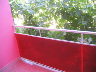 Гостевой дом Крымские дачи Щёлкино Улучшенный двухместный номер с 2 отдельными кроватями, вид на море-9