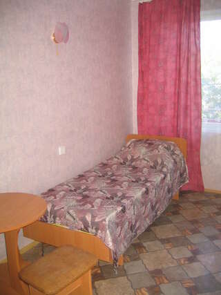 Гостевой дом Крымские дачи Щёлкино Улучшенный двухместный номер с 2 отдельными кроватями, вид на море-8